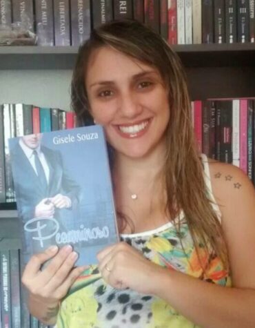Conhecendo Gisele Souza autora de Pecaminoso
