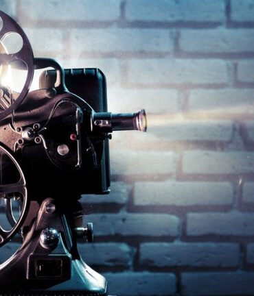 7 ADAPTAÇÕES DE LIVROS PARA O CINEMA QUE DERAM ERRADO