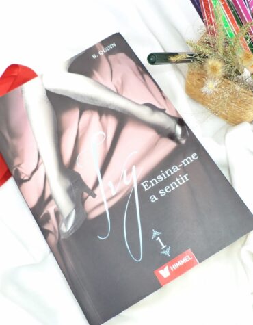 ENSINA-ME A SENTIR – S. QUINN ( IVY #1 ) | RESENHA