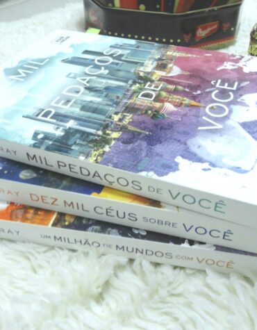 MIL PEDAÇOS DE VOCÊ – CLAUDIA GRAY ( FIREBIRD #1) | RESENHA