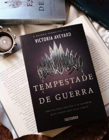 TEMPESTADE DE GUERRA – VICTORIA AVEYARD (A RAINHA VERMELHA #4) | RESENHA