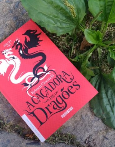 A CAÇADORA DE DRAGÕES – KRISTEN CICCARELLI ( ISKARI #1) | RESENHA