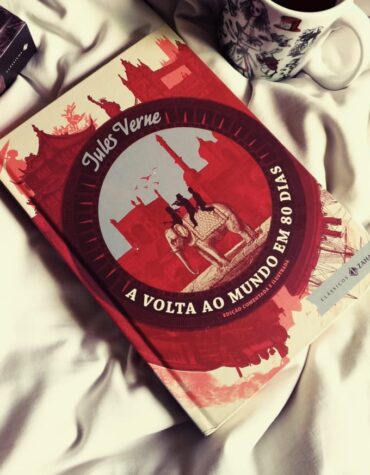 A VOLTA AO MUNDO EM 80 DIAS – JULES VERNE (EDIÇÃO COMENTADA E ILUSTRADA) | RESENHA