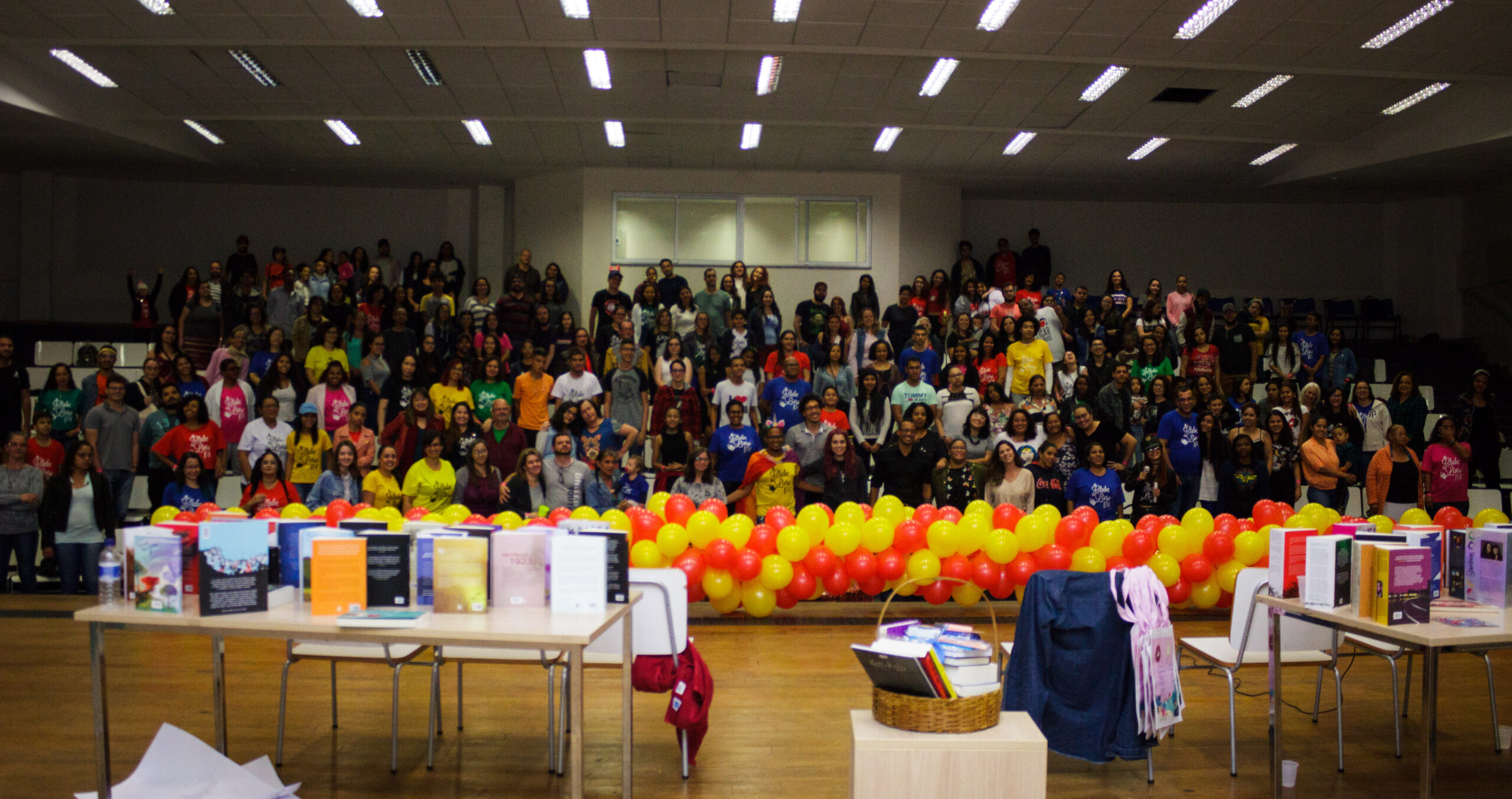 SEIS ANOS DE #CLUBEDOLIVROBH SEIS ANOS DE #CLUBEDOLIVROBH