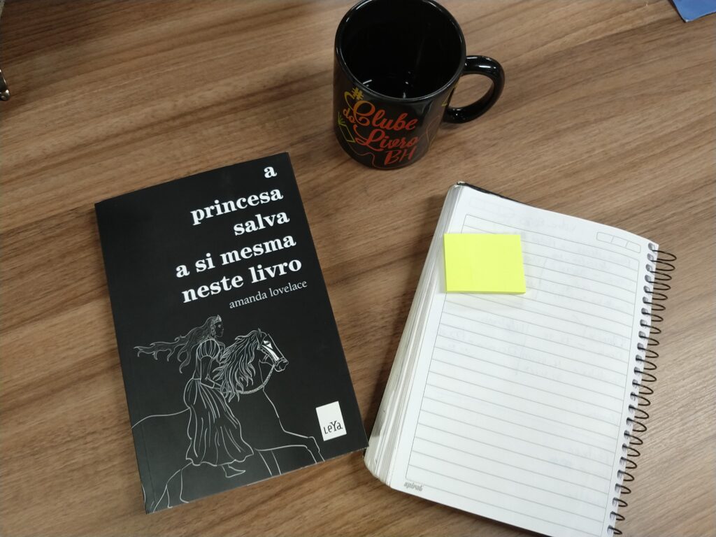A PRINCESA SALVA A SI MESMA NESTE LIVRO – AMANDA LOVELACE | RESENHA