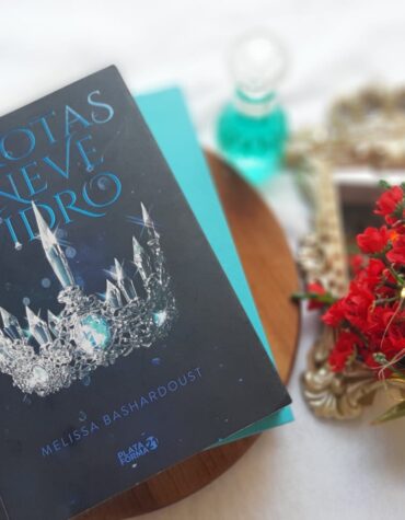 GAROTAS DE NEVE E VIDRO – MELISSA BASHARDOUT | RESENHA GAROTAS DE NEVE E VIDRO – MELISSA BASHARDOUT | RESENHA