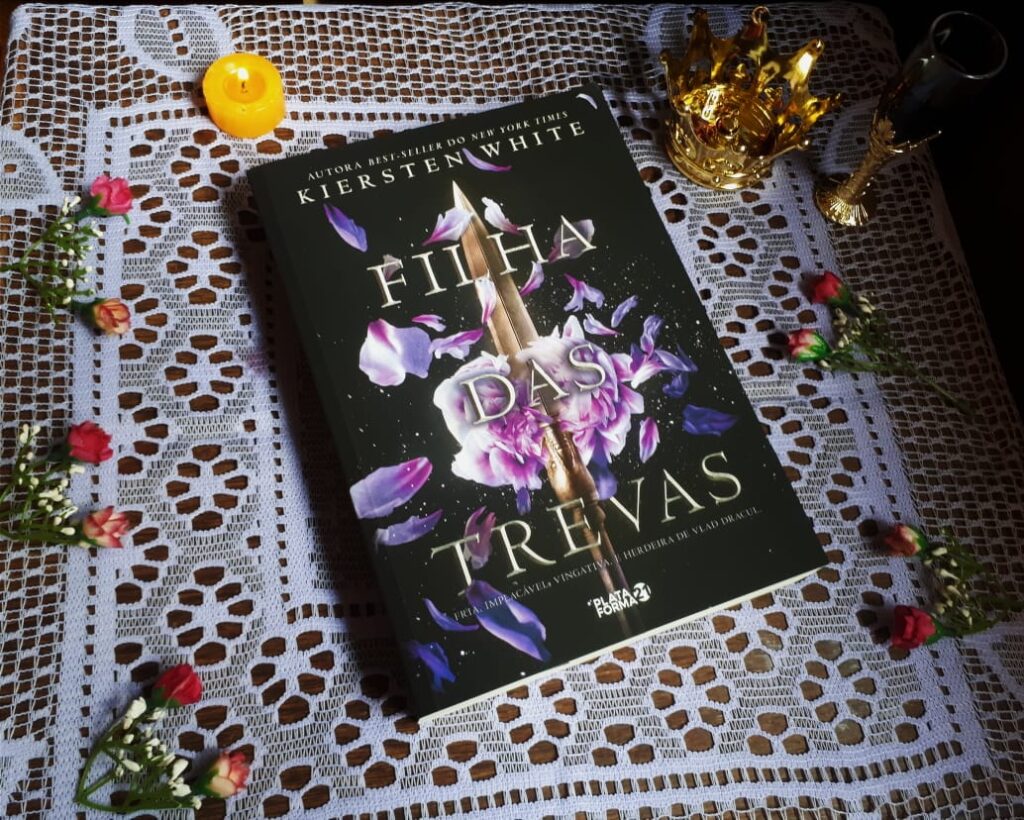 FILHA DAS TREVAS – KIERSTEN WHITE | RESENHA FILHA DAS TREVAS – KIERSTEN WHITE | RESENHA