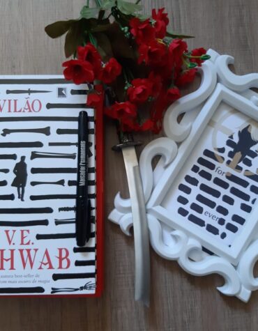 VILÃO – V.E.SCHWAB | RESENHA