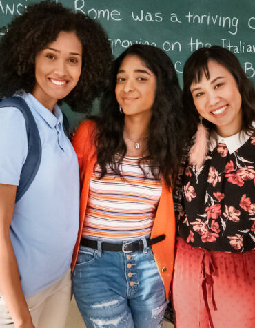 EU NUNCA… MAIS UMA SÉRIE ADOLESCENTE DA NETFLIX | CRÍTICA