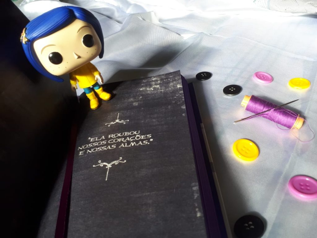 Coraline Livro Coraline De Neil Gaiman