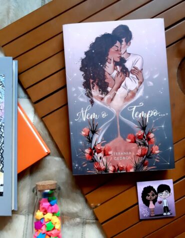 NEM O TEMPO – STEFANIA CEDRO | RESENHA NEM O TEMPO – STEFANIA CEDRO | RESENHA