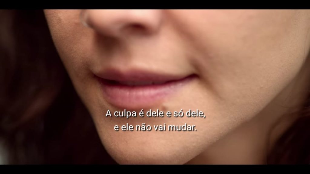 Livro homônimo dos autores Raphael Montes e Ilana Casoy