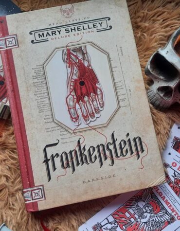 FRANKENSTEIN – MARY SHELLEY | RESENHA