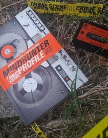 MINDHUNTER PROFILE: SERIAL KILLERS – ROBERT K. RESSLER (…) | RESENHA