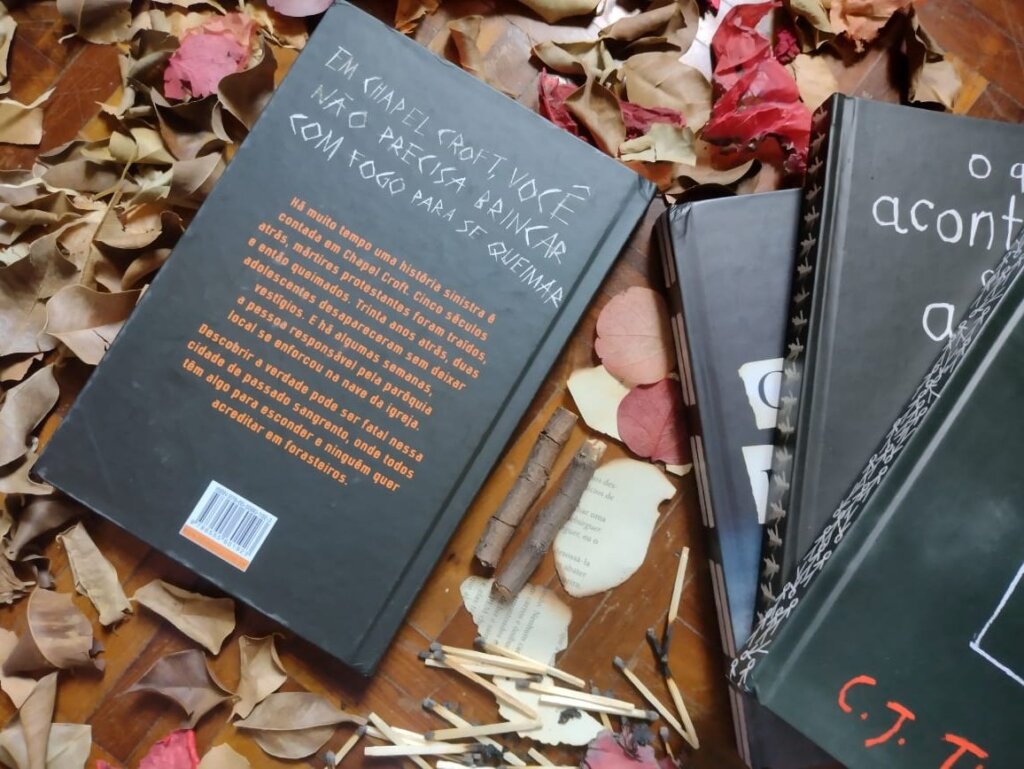 GAROTAS EM CHAMAS – C. J. TUDOR GAROTAS EM CHAMAS – C. J. TUDOR