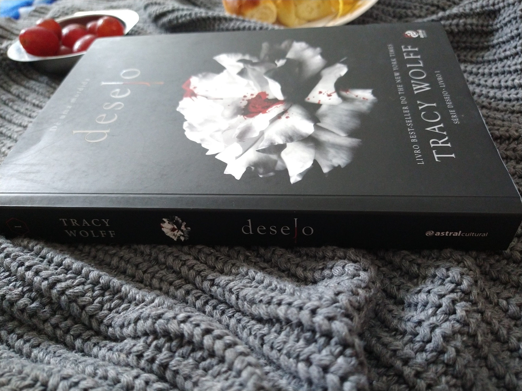 DESEJO: DÊ UMA MORDIDA