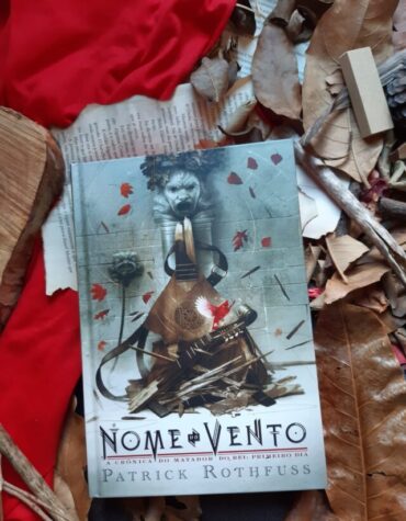 EDIÇÃO DE LUXO DO LIVRO O NOME DO VENTO É UM EXCELENTE PRESENTE DE NATAL. EDIÇÃO DE LUXO DO LIVRO O NOME DO VENTO É UM EXCELENTE PRESENTE DE NATAL.
