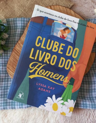 CLUBE DO LIVRO DOS HOMENS – LYSSA KAY ADAMS | RESENHA