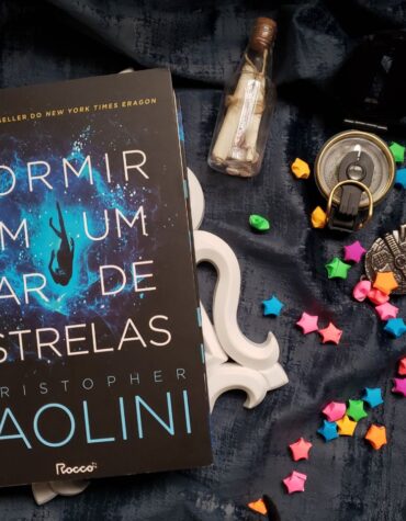 DORMIR EM UM MAR DE ESTRELAS – CHRISTOPHER PAOLINI | RESENHA