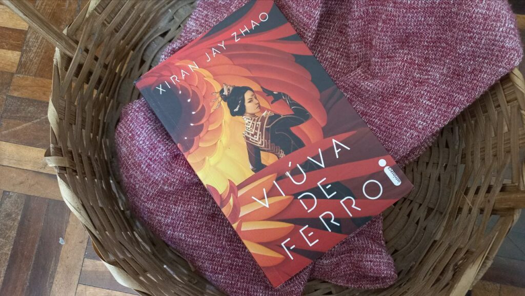 VIÚVA DE FERRO – XIRAN JAY ZHAO
