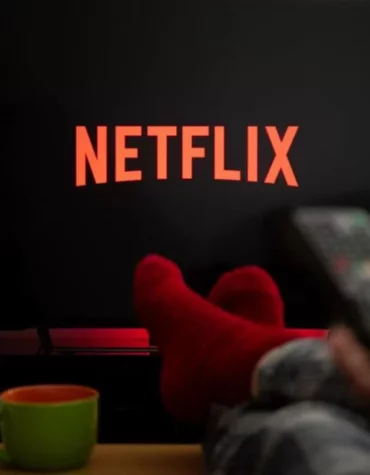 LANÇAMENTOS DE AGOSTO NA NETFLIX: FILMES E SÉRIES