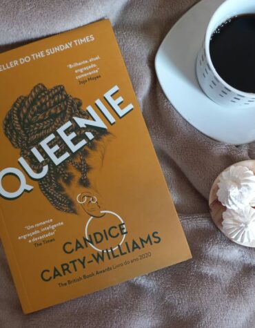 “QUEENIE”: UM LIVRO QUE ME SURPREENDEU! “QUEENIE”: UM LIVRO QUE ME SURPREENDEU!