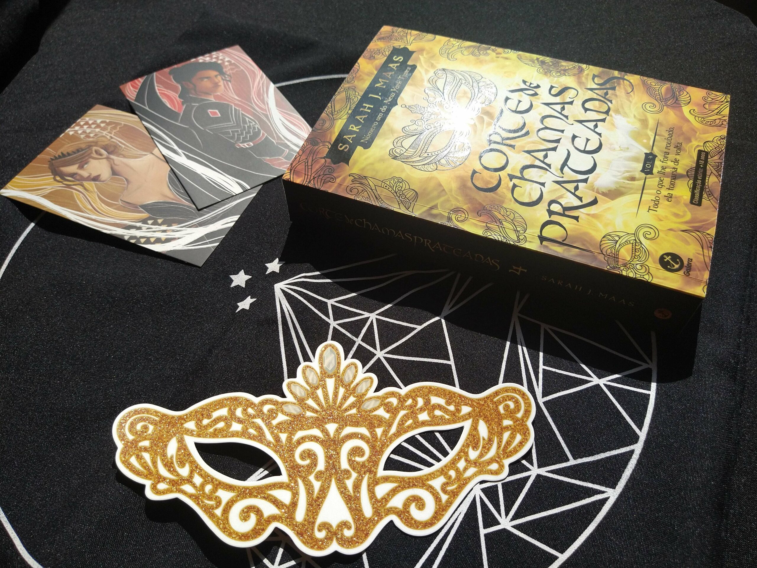 Corte de Chamas Prateadas, Sarah J Maas