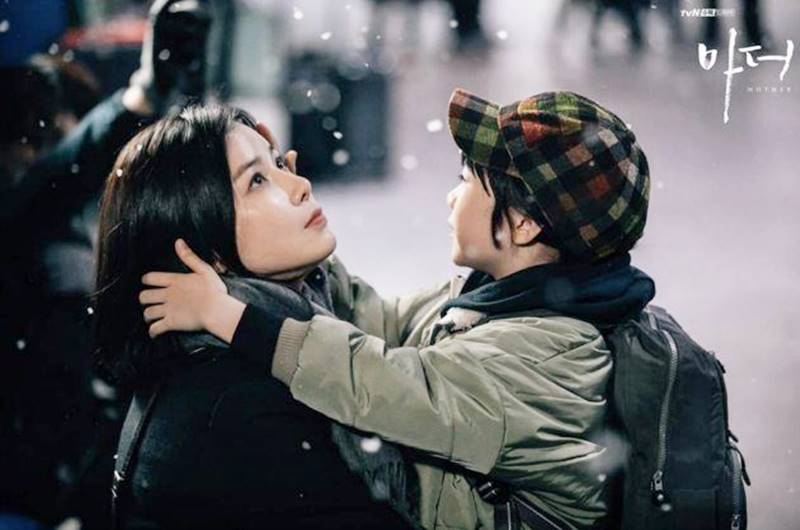 DORAMAS Mother (2018) DORAMA Mother (2018)