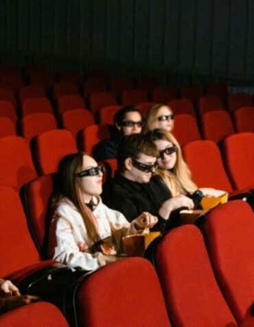 ESTREIAS NO CINEMA EM DEZEMBRO ESTREIAS NO CINEMA EM DEZEMBRO