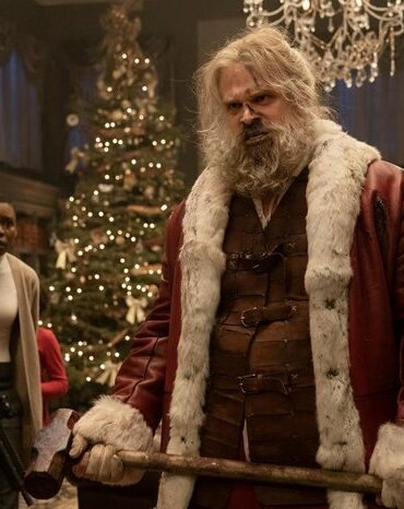 “NOITE INFELIZ”: E SE O PAPAI NOEL ACABASSE ENFRENTANDO MERCENÁRIOS NO MEIO DE UM ASSALTO? | CRÍTICA DO FILME