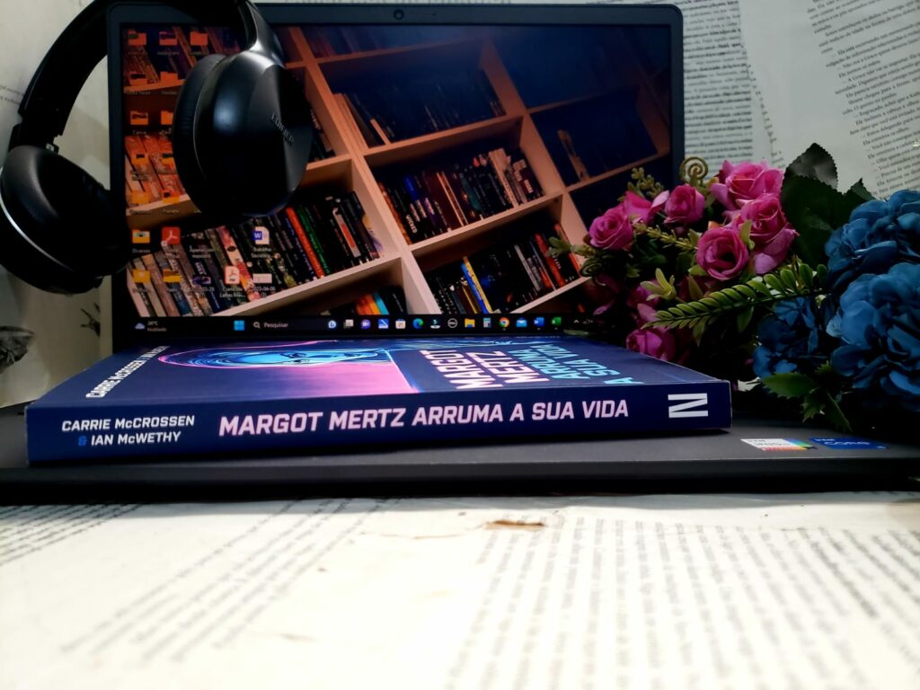 Lombada do livro Margot Mertz Arruma a sua vida de Carrie McCrossen e Ian McWethy