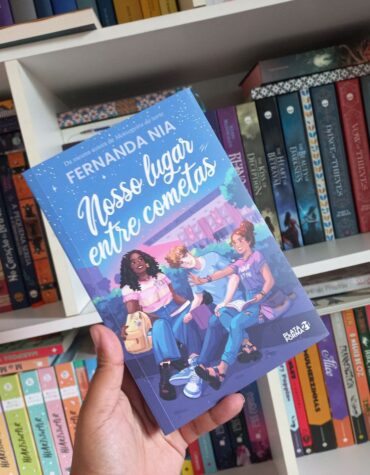 “Nosso lugar entre cometas”: um romance nacional sobre jovens e livros!