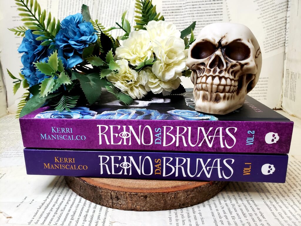 Lombadas do Livro Reino Das Bruxas Natureza Sombria De Kerri Maniscalco