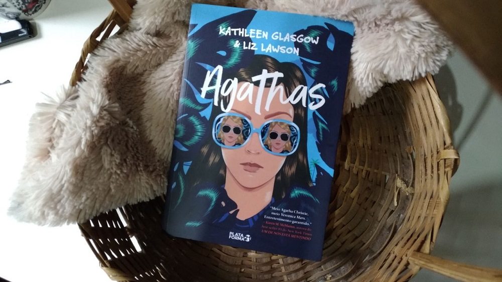 AGATHAS, KATHLEEN GLASGOW E LIZ LAWSON: UMA INVESTIGAÇÃO CHEIA DE MISTÉRIO E INTRIGA | RESENHA AGATHAS, KATHLEEN GLASGOW E LIZ LAWSON: UMA INVESTIGAÇÃO CHEIA DE MISTÉRIO E INTRIGA | RESENHA
